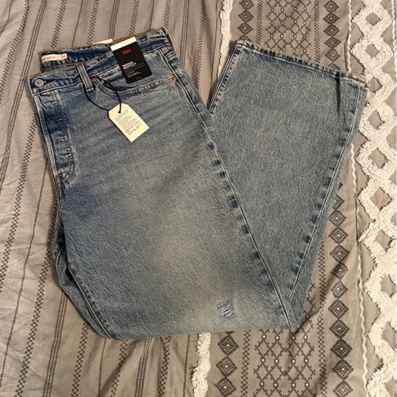 Levi’s Premium Wedge Boot Jeans 👖 - Picture 10 of 13
